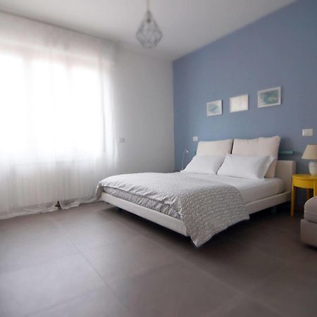 Bed and Breakfast Le Officine Di Via Marsala Леньяно Экстерьер фото