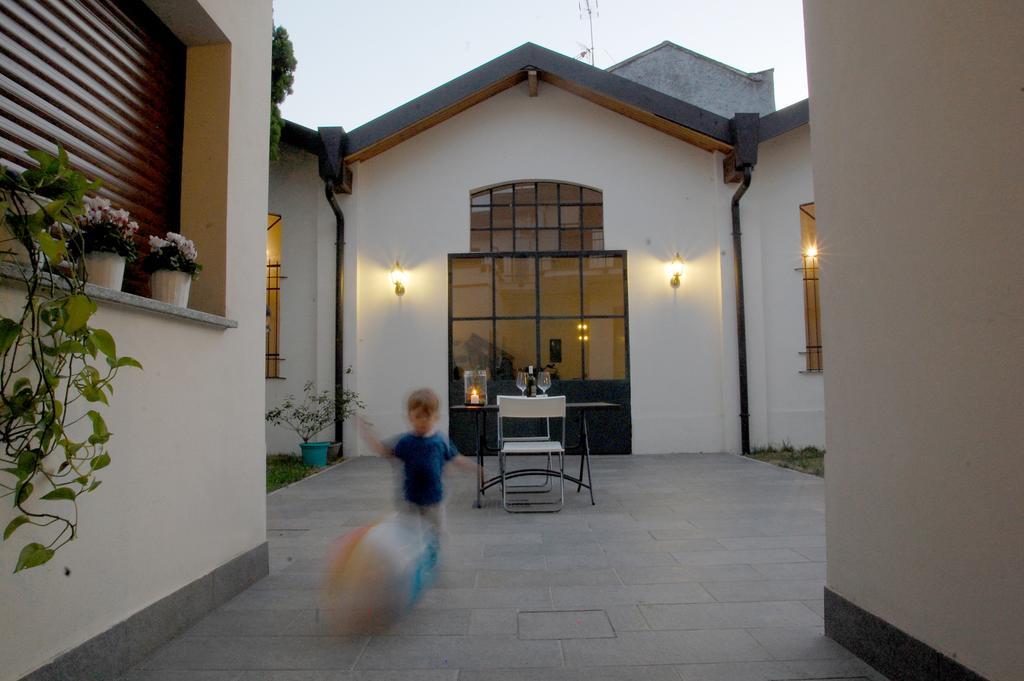 Bed and Breakfast Le Officine Di Via Marsala Леньяно Номер фото